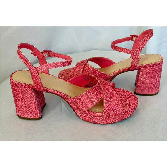 MIC - Picture 5 of 6